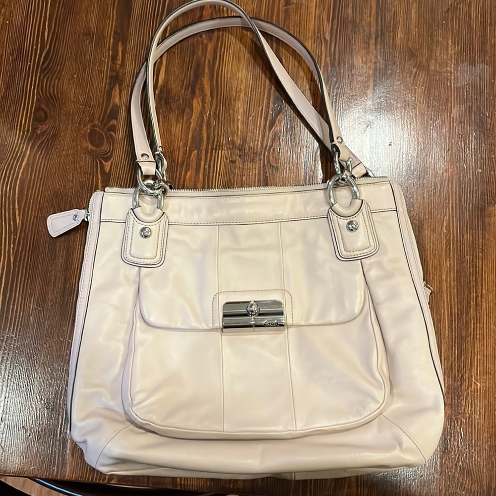 Coach shoulder bag